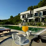 Bonaca 4* سكرادين