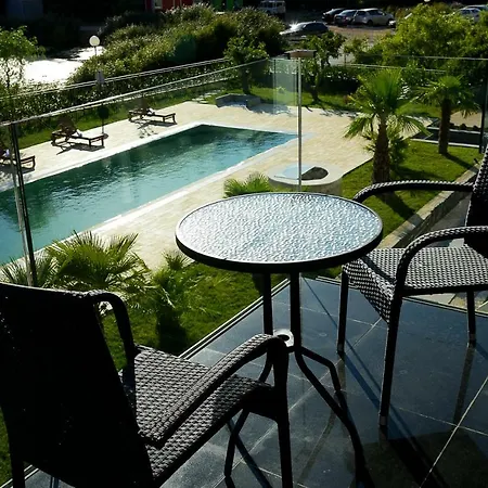 Bonaca 4* سكرادين