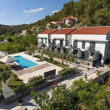 Hotel Bonaca Pensión 4*